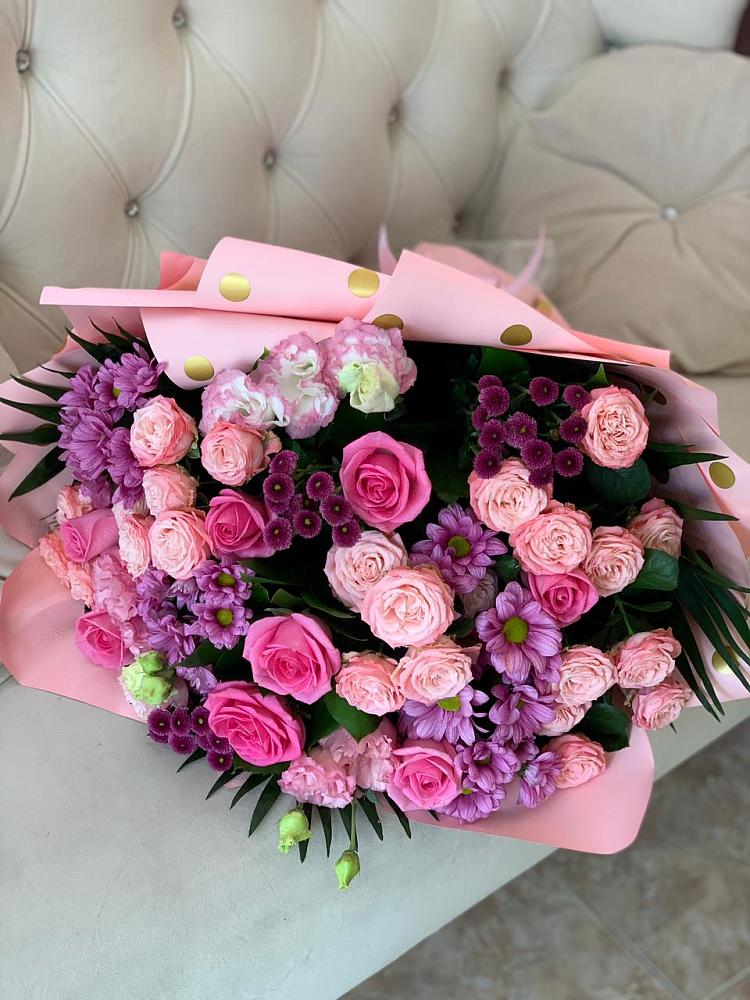 Букет цветов из: Хризантемы, Розы и Лизиантусы в Полтавской