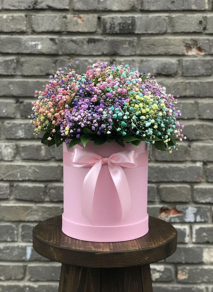 Цветочная композиция из Гипсофила и Розы в шляпной коробке в Полтавской