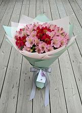 Букет цветов из:  Альстромерии #REPLACE_PRED# Полтавской