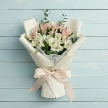 Букет цветов из:  Альстромерии #REPLACE_PRED# Полтавской
