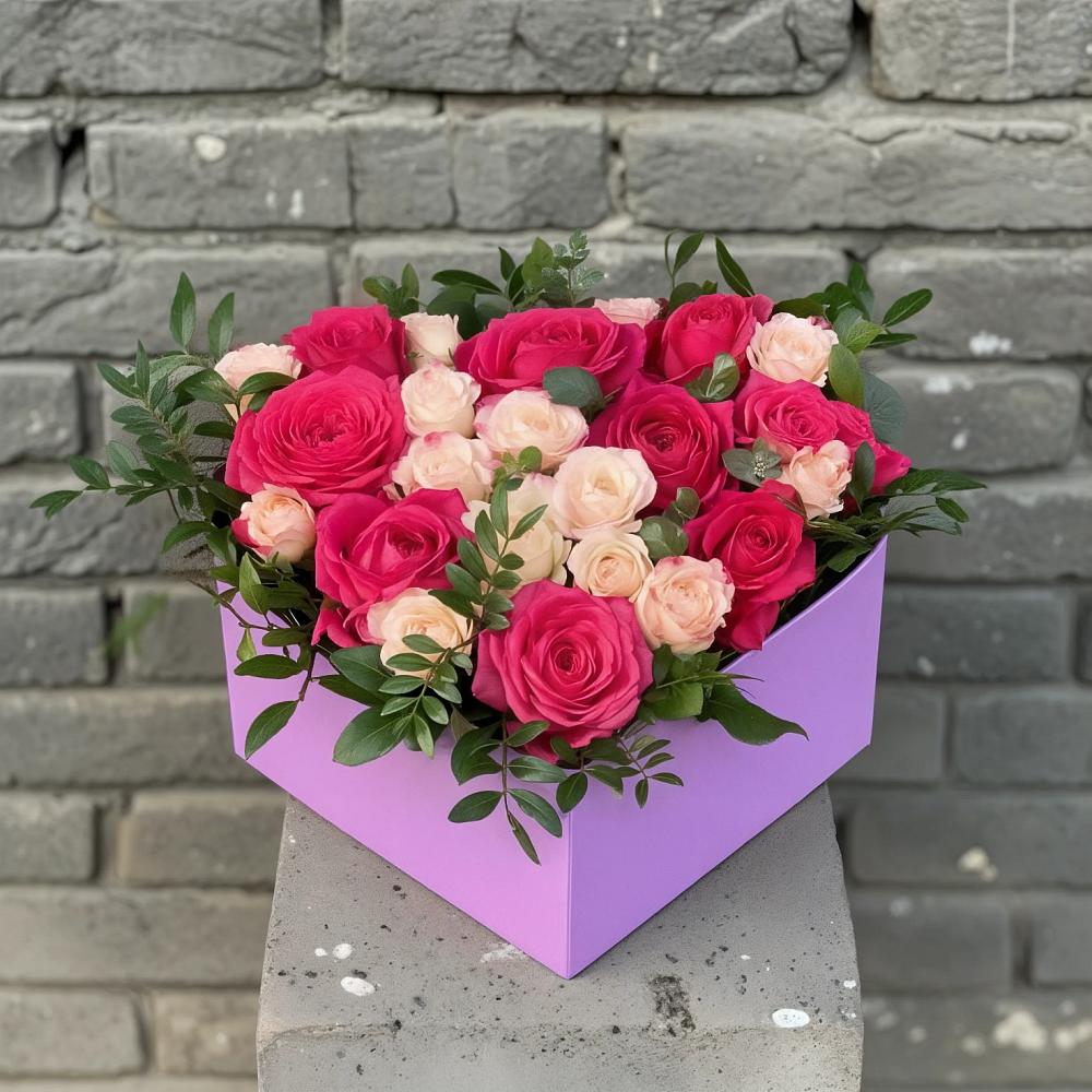 Цветочная композиция из Розы в коробке в Полтавской