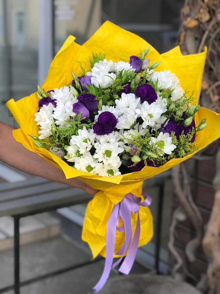 Букет цветов из: Ирисы, Хризантемы и Ромашки в Полтавской