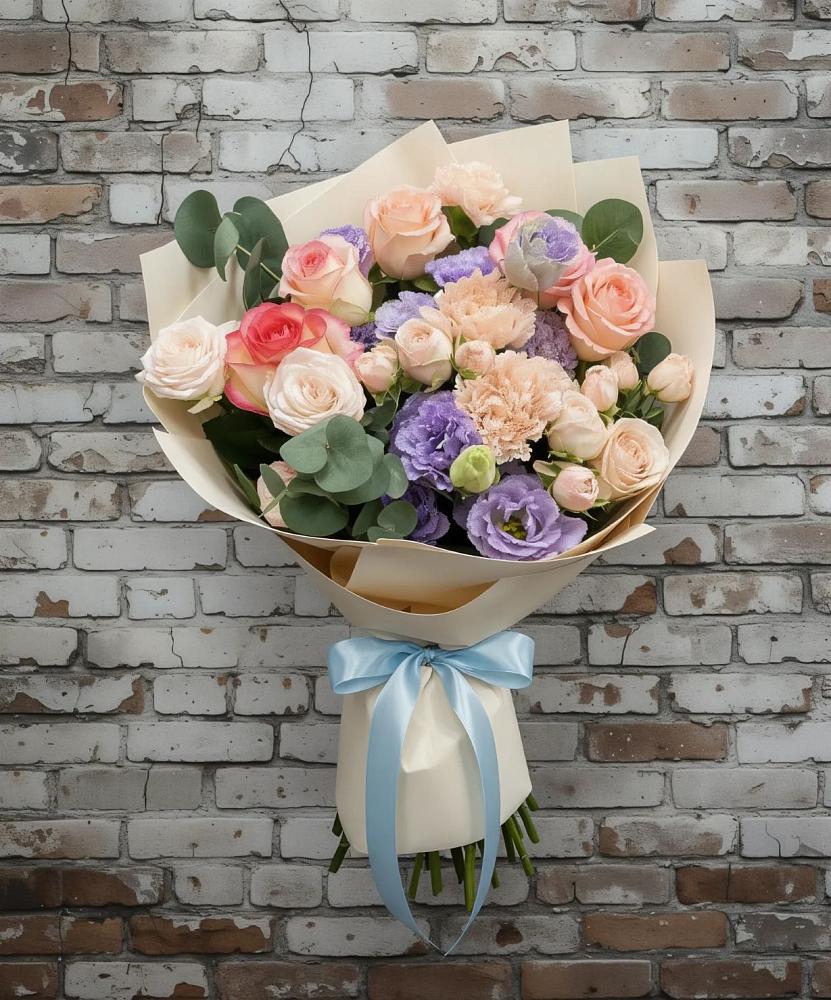 Букет цветов из: Розы, Лизиантусы и Гвоздики в Полтавской