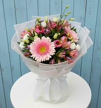 Букет цветов из:  Герберы, Альстромерии и Лизиантусы в Полтавской