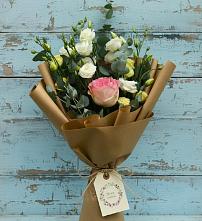 Букет цветов из:  Розы и Лизиантусы в Полтавской