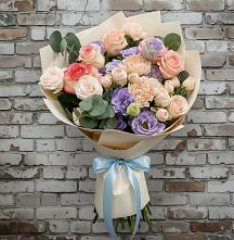 Букет цветов из:  Розы, Лизиантусы и Гвоздики в Полтавской